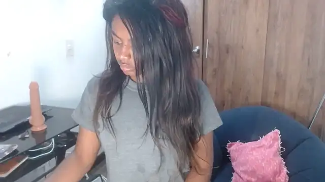 charlott7 online show from December 14, 2024, 3:18 am