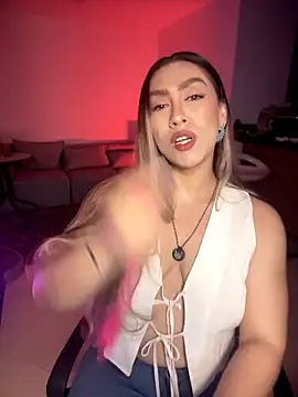 Im sophiie online show from May 29, 2026, 7:17 am