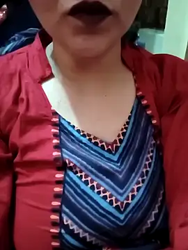 Scholl girl143 online show from May 7, 2026, 7:47 am
