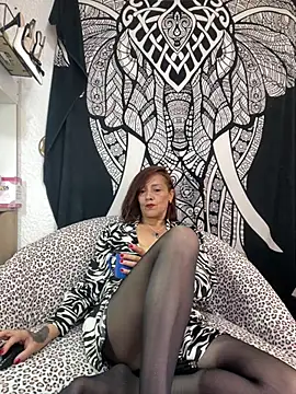 Boonny Boo01 online show from April 21, 2026, 4:56 pm