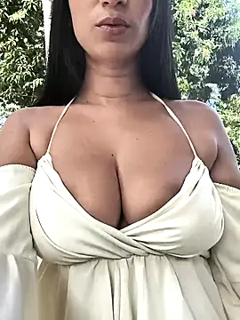 lady-rosse online show from January 31, 2025, 3:00 pm