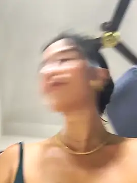 lady-rosse online show from March 12, 2025, 3:18 pm