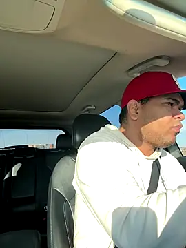 marhi32 online show from November 14, 2025, 2:38 pm