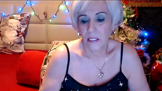 HappyWomanOn online show from December 30, 2024, 7:11 pm
