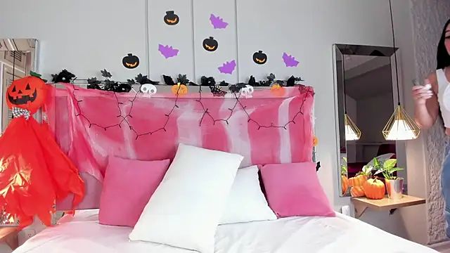 Snapshot of Ahincale chatting on October 31, 2025, 7:59 pm Ahincale online show from October 31, 2025, 7:59 pm