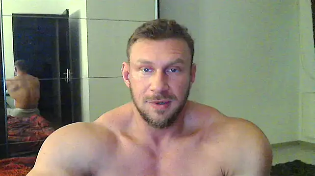 muscularkevin online show from December 19, 2024, 2:13 pm