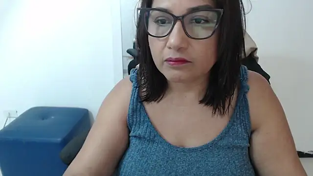 Katha Marck online show from March 4, 2026, 12:44 pm