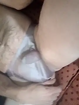 Snapshot of begood4daddy2day chatting on December 13, 2025, 8:14 pm begood4daddy2day online show from December 13, 2025, 8:14 pm