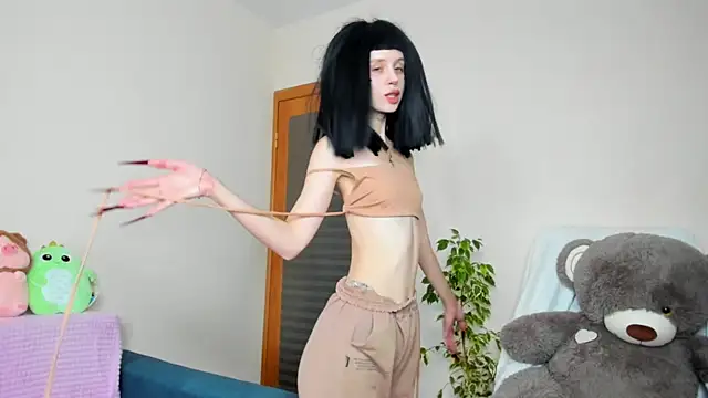 Snapshot of FlowerOfSin2001 chatting on September 15, 2025, 2:17 pm FlowerOfSin2001 online show from September 15, 2025, 2:17 pm