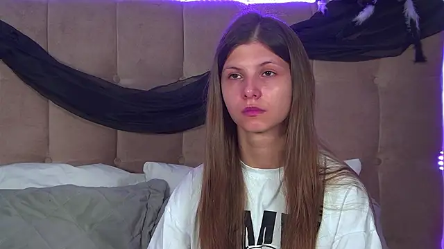 AudreyBarlow online show from November 2, 2025, 6:21 pm