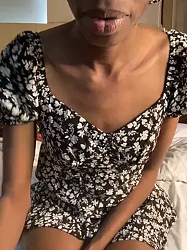 Snapshot of Jasmine_FullsShine chatting on February 25, 2025, 5:19 am Jasmine FullsShine online show from February 25, 2025, 5:19 am