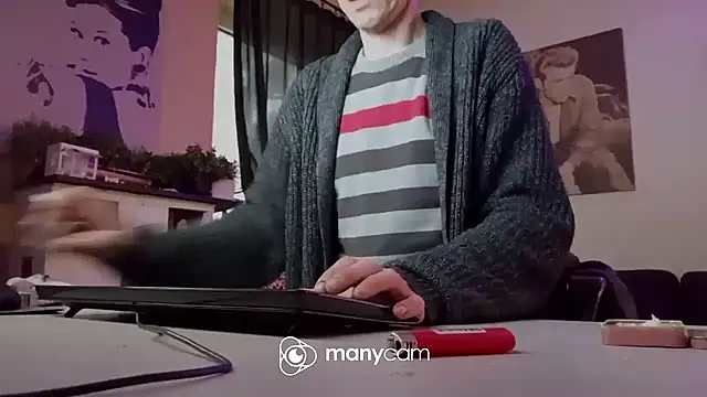 Snapshot of der_dino30 chatting on March 20, 2025, 5:46 am der dino30 online show from March 20, 2025, 5:46 am