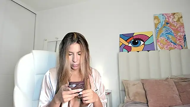 Snapshot of Daniela_Miller_ chatting on September 30, 2025, 11:43 pm Daniela Miller online show from September 30, 2025, 11:43 pm