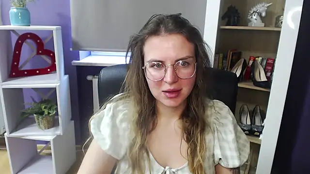 Zoey Erotic online show from February 18, 2025, 11:44 am