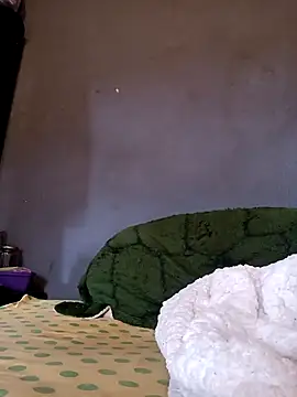 medusafedora online show from January 4, 2025, 5:26 pm