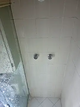 anthonylatynxd online show from December 15, 2024, 10:37 pm