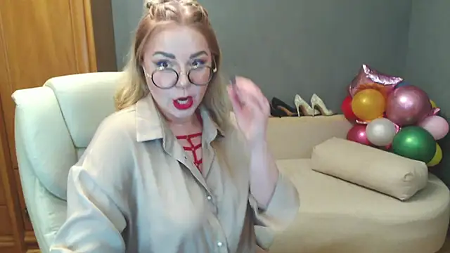 Cute sun online show from February 28, 2025, 8:18 pm