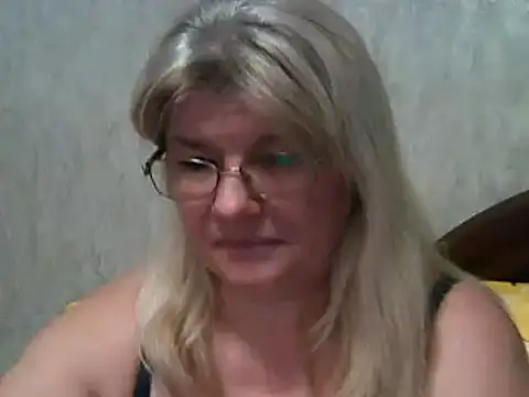 Snapshot of Diana_49 chatting on March 17, 2025, 1:08 pm Diana 49 online show from March 17, 2025, 1:08 pm