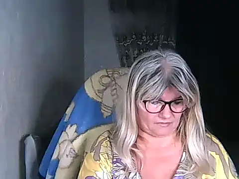 Snapshot of Diana_49 chatting on November 27, 2025, 8:00 pm Diana 49 online show from November 27, 2025, 8:00 pm