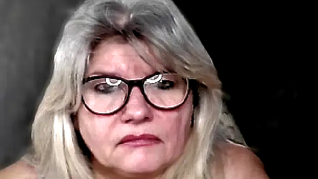 Snapshot of Diana_49 chatting on December 19, 2025, 8:54 am Diana 49 online show from December 19, 2025, 8:54 am