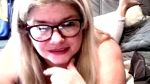 Snapshot of Diana_49 chatting on February 14, 2026, 8:38 pm Diana 49 online show from February 14, 2026, 8:38 pm