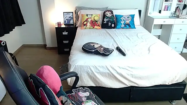 kittykat18x online show from February 22, 2025, 3:01 am