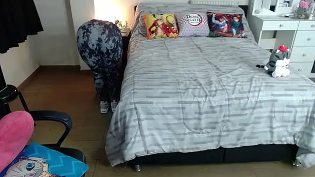 kittykat18x online show from October 26, 2025, 1:44 am