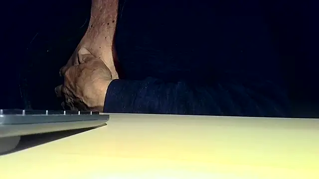 tachione2 online show from October 4, 2025, 3:10 pm