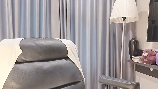 Snapshot of Kya_Choco8 chatting on October 28, 2025, 7:34 am Kya Choco8 online show from October 28, 2025, 7:34 am