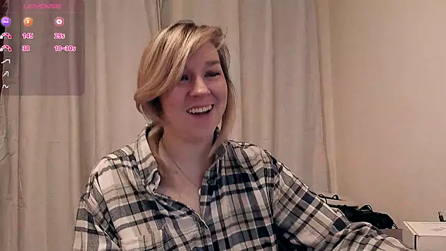 Snapshot of 5_in_one chatting on November 16, 2025, 5:02 am 5 in one online show from November 16, 2025, 5:02 am