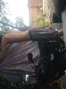 Snapshot of PrivCamZone chatting on November 2, 2025, 4:31 pm PrivCamZone online show from November 2, 2025, 4:31 pm