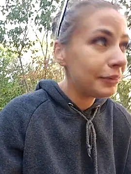 Keli Jessi online show from September 19, 2025, 12:17 pm