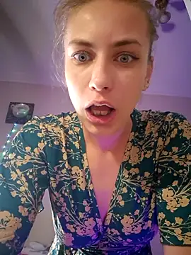 Keli Jessi online show from April 9, 2026, 6:13 pm