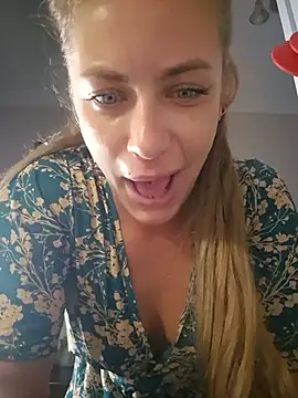 Keli Jessi online show from August 8, 2026, 8:22 pm