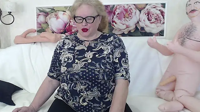 FlaviaSquirts online show from March 21, 2026, 8:08 am