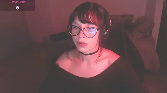 Snapshot of modjo_ chatting on February 6, 2025, 2:22 am modjo online show from February 6, 2025, 2:22 am