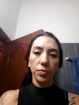 Snapshot of LunaZambrano chatting on February 12, 2025, 5:58 pm LunaZambrano online show from February 12, 2025, 5:58 pm
