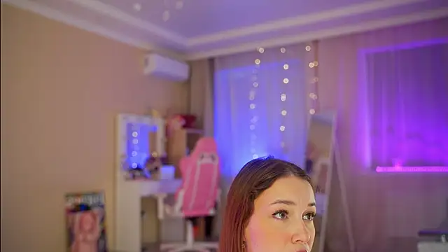 RosyEmily online show from November 13, 2025, 12:26 pm