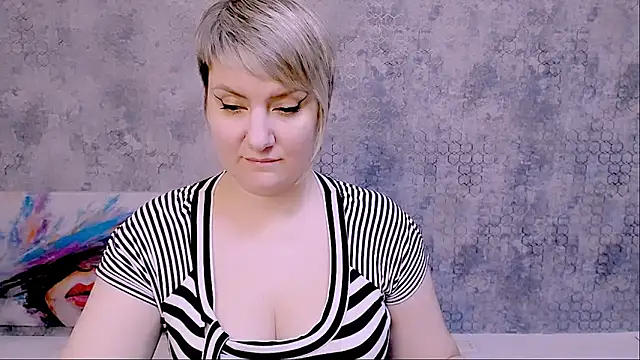 Djullia online show from February 17, 2025, 9:13 am