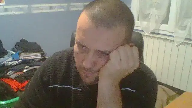 manubm03 online show from December 2, 2025, 5:30 pm