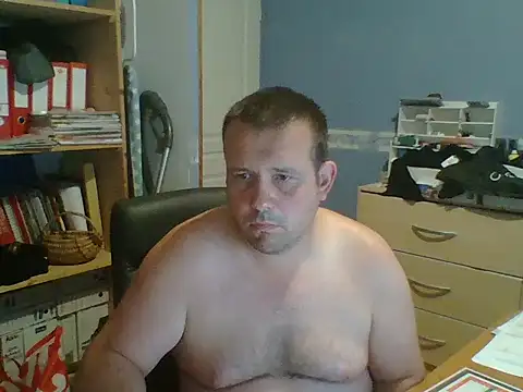 manubm03 online show from July 9, 2026, 6:50 am