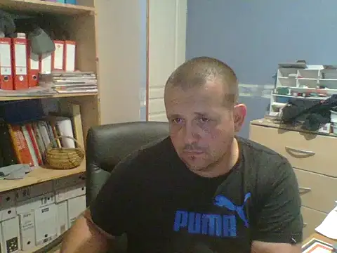 manubm03 online show from July 18, 2026, 1:59 pm