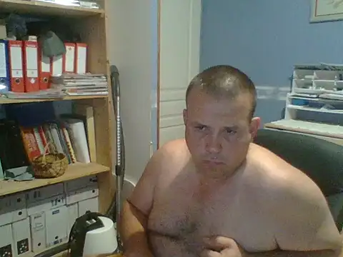 manubm03 online show from July 25, 2026, 5:27 am