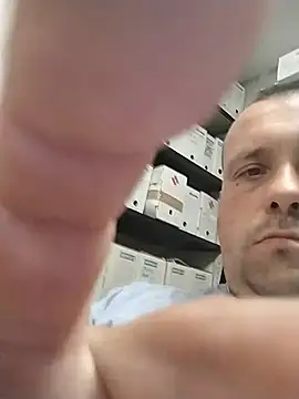 manubm03 online show from July 28, 2026, 10:32 am