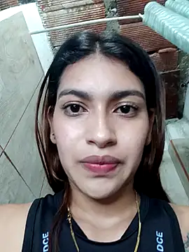 Snapshot of annie-19 chatting on February 2, 2025, 5:37 pm annie-19 online show from February 2, 2025, 5:37 pm