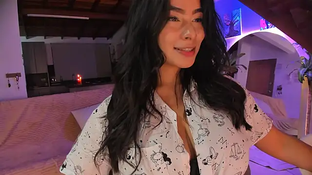 Snapshot of CelesteBreedlove chatting on December 18, 2024, 12:10 am CelesteBreedlove online show from December 18, 2024, 12:10 am