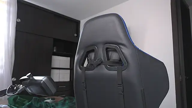 Snapshot of _morghan_ chatting on April 13, 2026, 5:18 pm morghan online show from April 13, 2026, 5:18 pm