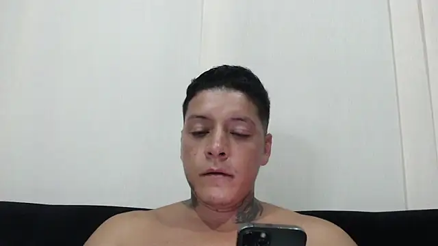 EvandMikeePh online show from February 25, 2026, 12:09 am