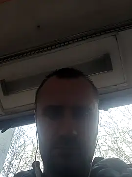 Snapshot of Govora chatting on December 20, 2024, 12:27 pm Govora online show from December 20, 2024, 12:27 pm