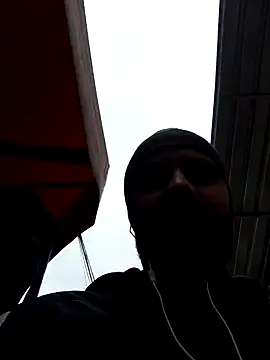 Snapshot of Govora chatting on January 22, 2025, 2:03 pm Govora online show from January 22, 2025, 2:03 pm